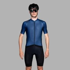 Bioracer Maillot Cycliste Pour Hommes - Bleu Marine - Sprinter Coldblack 9 Bioracer Maillot Cycliste Pour Hommes - Bleu Marine - Sprinter Coldblack -Magasin De Vélos maillot cycliste pour hommes bleu marine sprinter coldblack 3