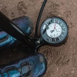 Pompe à Pied Lezyne Classic Floor Drive -Magasin De Vélos pompe a pied lezyne classic floor drive 2