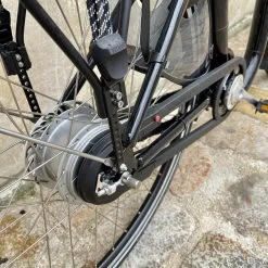 Reconditionné - Vélo électrique Amsterdam Air - City Premium - Excellent état -Magasin De Vélos reconditionne velo electrique amsterdam air city premium excellent etat 4