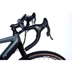 Vélo GRAVEL Electrique 28PRO - SHIMANO ALTUS 8V - Freins A Disque TEKTRO -Magasin De Vélos velo gravel electrique 28pro shimano altus 8v freins a disque tektro 4